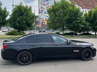 2013 BMW 7 серии Long 740Li xDrive V (F01/F02/F04) Рестайлинг, чёрный, 1500000 рублей, вид 3