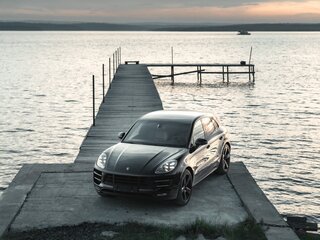 2014 Porsche Macan Turbo I, чёрный, 3333333 рублей, вид 3