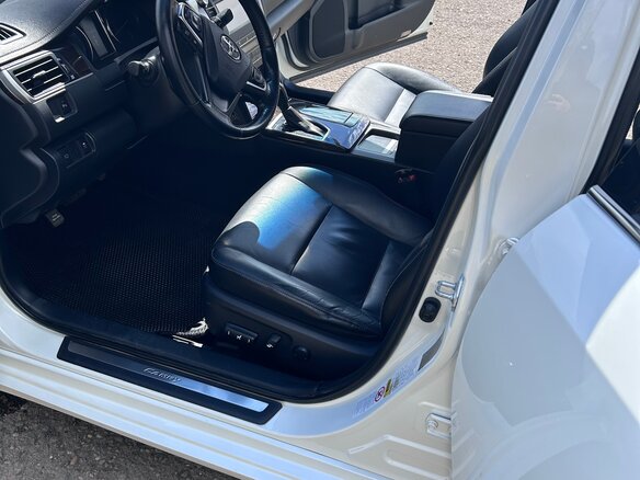 2015 Toyota Camry VII (XV50) Рестайлинг, белый - вид 12