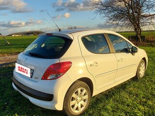 2011 Peugeot 207 I Рестайлинг, белый, 450000 рублей, вид 4
