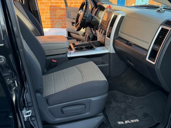 2011 Dodge RAM IV (DS/DJ), чёрный, 2550000 рублей - вид 9