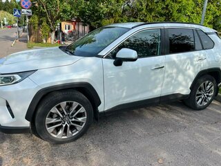 2020 Toyota RAV4 V (XA50), белый, 4200000 рублей, вид 3