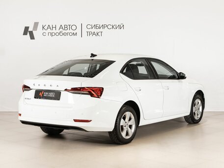 2021 Skoda Octavia IV (A8), белый, 2126000 рублей, вид 3