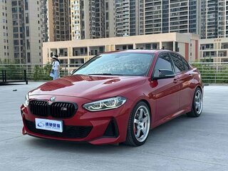 2022 BMW 1 серии 120i III (F52) Рестайлинг, пурпурный, 1300999 рублей, вид 3