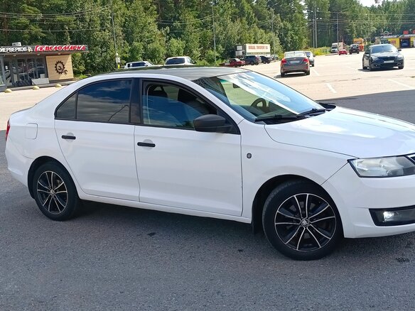 2016 Skoda Rapid I, белый, 650000 рублей