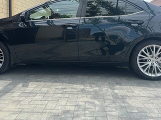 2015 Toyota Corolla XI (E160, E170, E180), чёрный, 1450000 рублей, вид 3