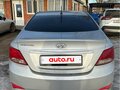 2015 Hyundai Solaris I Рестайлинг, серебристый, 750000 рублей - вид 4