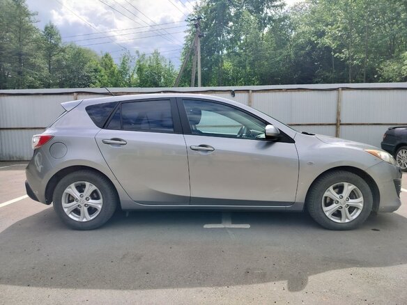 2011 Mazda 3 II (BL), серый, 870000 рублей - вид 3