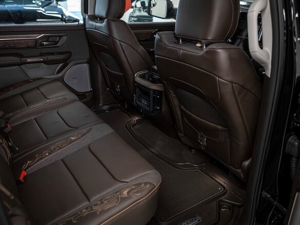 2026 Ram 1500 Crew Cab V Рестайлинг, чёрный - вид 23