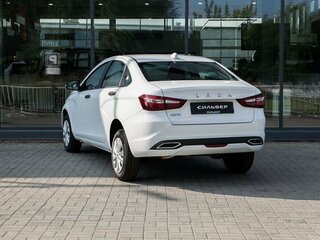 2026 Lada (ВАЗ) Vesta I Рестайлинг (NG), белый, 1581000 рублей, вид 2