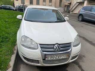 2010 Volkswagen Jetta V, белый, 268000 рублей, вид 2