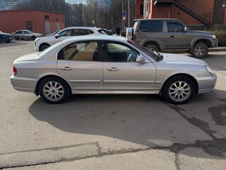 2010 Hyundai Sonata ТагАЗ IV (EF) Рестайлинг, серебристый, 770000 рублей, вид 3