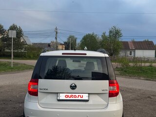 2014 Skoda Yeti I Рестайлинг, белый, 900000 рублей, вид 4