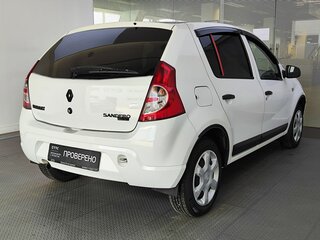 2013 Renault Sandero I, белый, 465000 рублей, вид 5