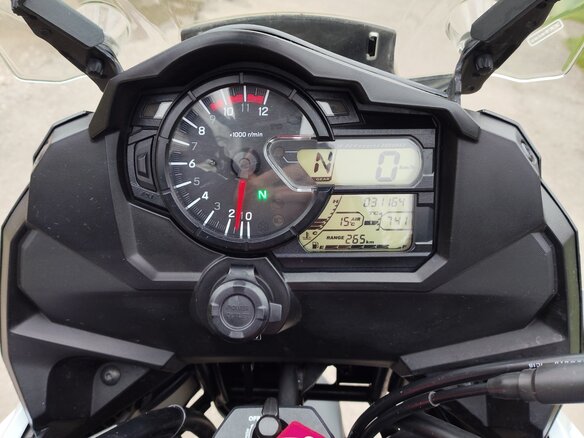 2018 Suzuki V-Strom 1000, белый - вид 8