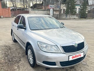 2011 Skoda Octavia II (A5) Рестайлинг, серебристый, 390000 рублей, вид 2