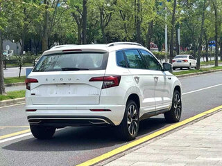 2023 Skoda Karoq I Рестайлинг, белый, 2208208 рублей, вид 4