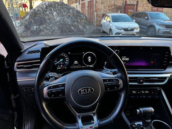2021 Kia K5 III, чёрный, 2860000 рублей - вид 16
