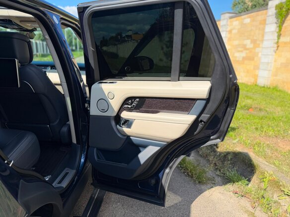 2020 Land Rover Range Rover IV Рестайлинг, синий, 9850000 рублей - вид 24