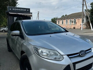 2013 Ford Focus III, серебристый, 700000 рублей, вид 5