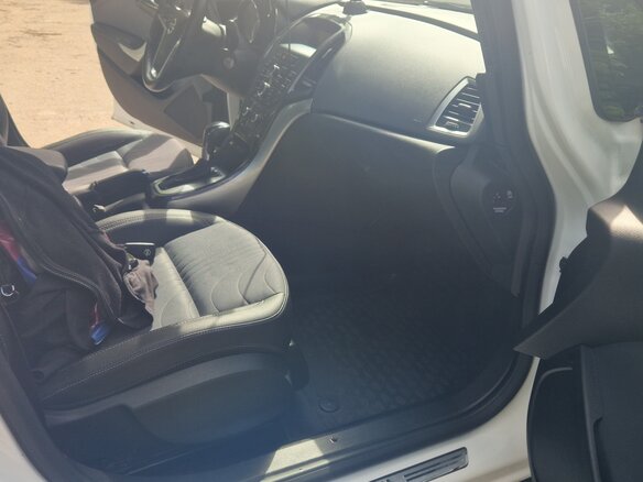 2013 Opel Astra J Рестайлинг, белый, 760000 рублей - вид 17