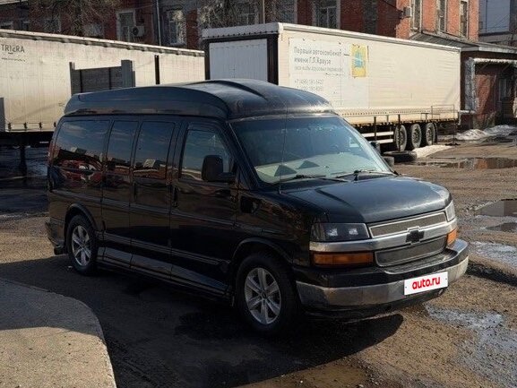 2011 Chevrolet Express II, чёрный, 1700000 рублей - вид 4