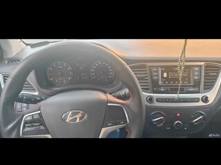 2017 Hyundai Solaris II, серый, 1350000 рублей, вид 2