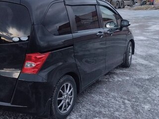 2008 Honda Freed I, чёрный, 850000 рублей, вид 2