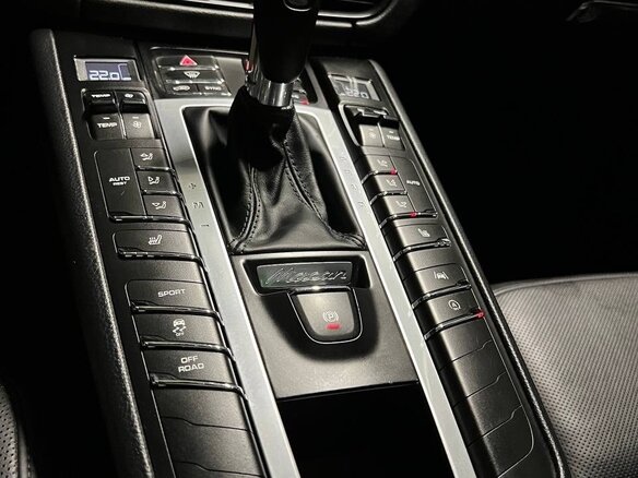 2019 Porsche Macan I Рестайлинг, белый, 3490000 рублей - вид 13