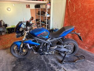 2015 Triumph Street Triple, синий, 560000 рублей, вид 2
