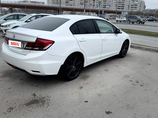 2013 Honda Civic IX Рестайлинг, белый, 1500000 рублей, вид 3