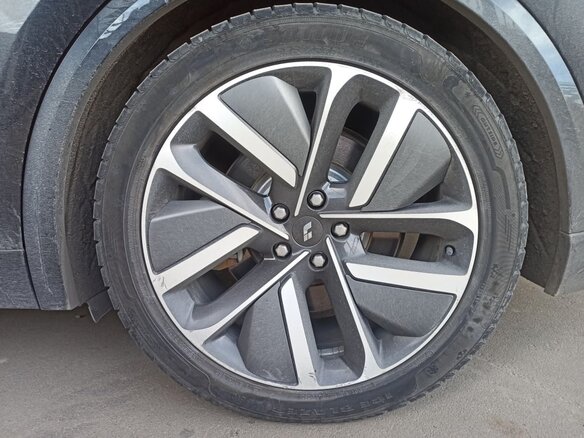 2023 Li Auto (Lixiang) L9 44.5 kWh I, чёрный - вид 14