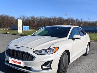 2020 Ford Fusion (North America) II Рестайлинг, белый, 1550000 рублей, вид 2