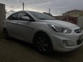 2013 Hyundai Solaris I, белый, 1100000 рублей - вид 1