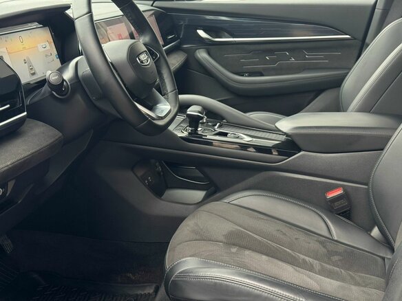 2024 Geely Monjaro I, серый - вид 32