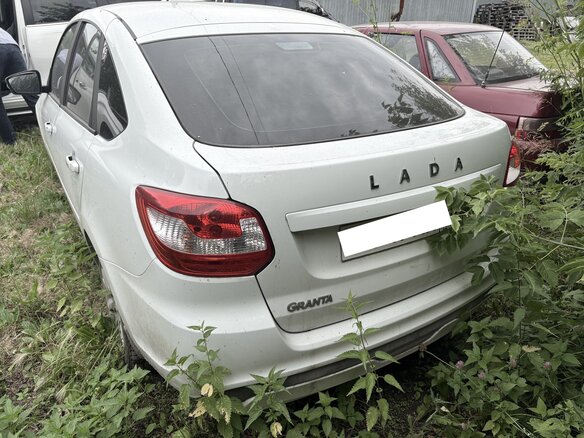 2023 Lada (ВАЗ) Granta I Рестайлинг, белый, 600000 рублей - вид 4