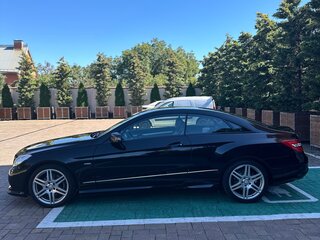 2011 Mercedes-Benz E-Класс 200 5G-Tronic IV (W212, S212, C207), чёрный, 1790000 рублей, вид 5