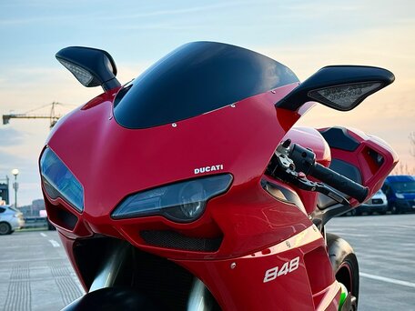 2010 Ducati 848, красный, 449000 рублей, вид 2