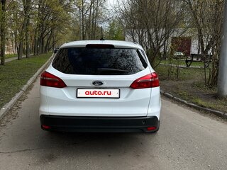 2018 Ford Focus III Рестайлинг, белый, 700000 рублей, вид 4