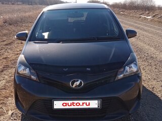 2014 Toyota Vitz III (XP130) Рестайлинг, серый, 550000 рублей, вид 1