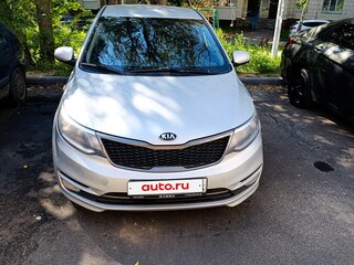 2015 Kia Rio III Рестайлинг, серебристый, 699999 рублей, вид 1