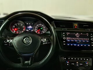 2020 Volkswagen Tiguan Allspace II, серый, 3550000 рублей, вид 5