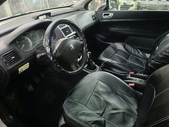 2003 Peugeot 307 I, серый, 200000 рублей - вид 4
