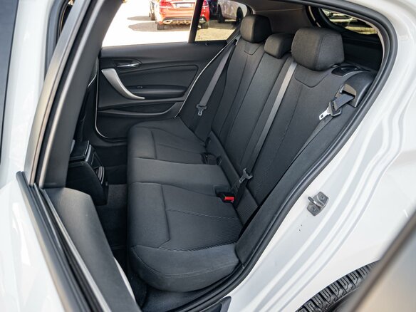 2015 BMW 1 серии 118i II (F20/F21) Рестайлинг, белый - вид 8