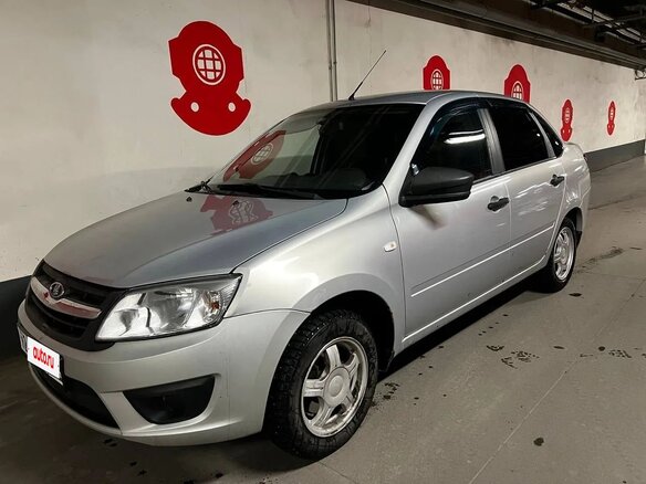2017 Lada (ВАЗ) Granta I, серебристый, 460000 рублей