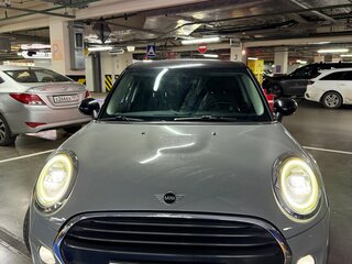 2019 Mini Hatch Cooper III (F55/F56) Рестайлинг, серый, 1350000 рублей, вид 1