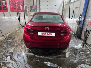 2018 Mazda 3 III (BM) Рестайлинг, красный, 1400000 рублей, вид 2