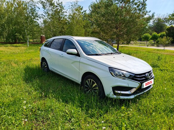 2024 Lada (ВАЗ) Vesta SW I Рестайлинг (NG), белый, 1450000 рублей - вид 1