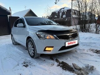 2010 Kia Ceed I Рестайлинг, белый, 620000 рублей, вид 1