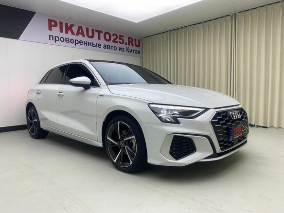 2022 Audi A3 Sportback 35 TFSI IV (8Y), белый, 2050000 рублей - вид 2